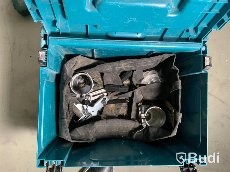 Makita RT0700C inkl case samt tillbehör